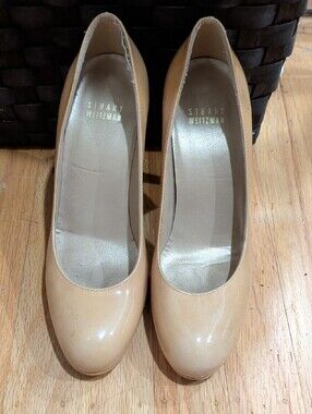 Stuart Weitzman Nude Patent Leather Pumps